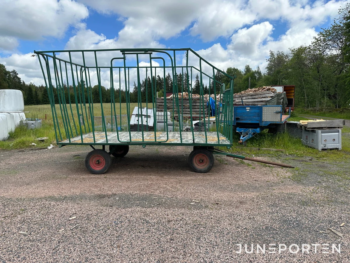 Balvagn för mindre balar