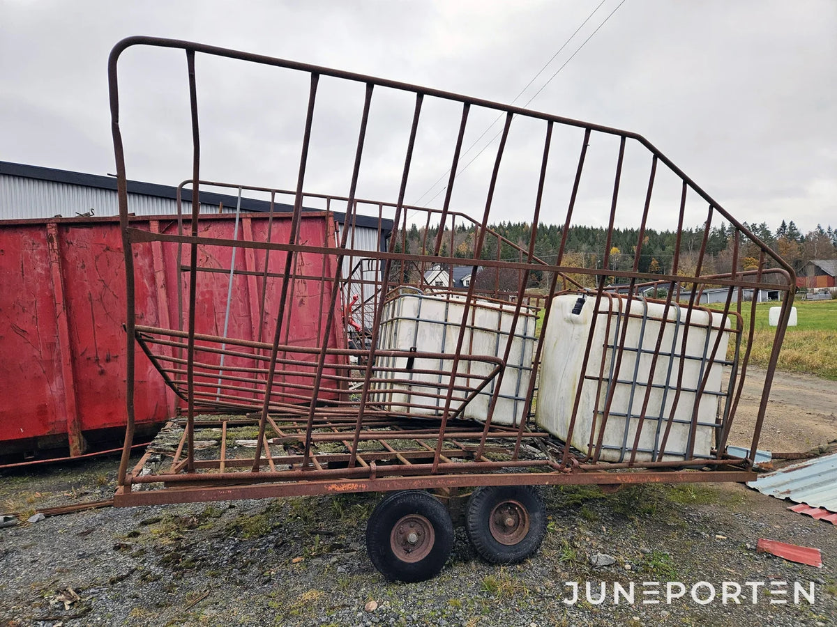 Tankar 2 Balvagn med 2 IBC tankar