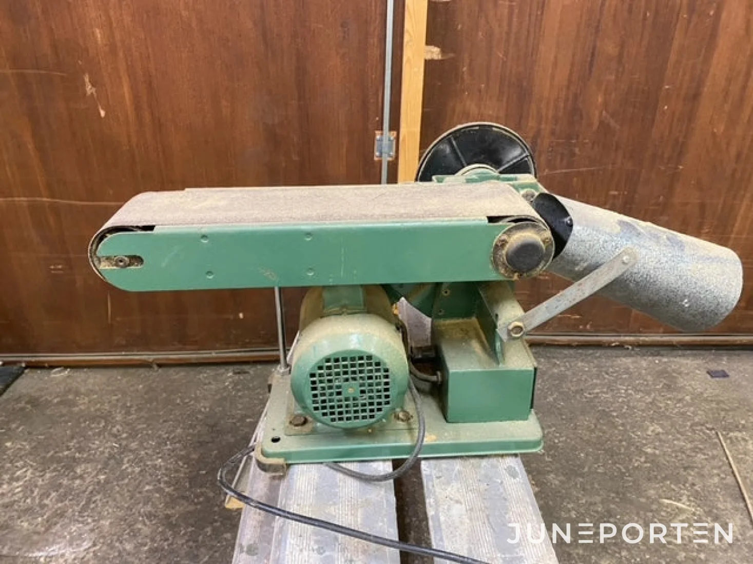 Bandputs Ferm BS-702