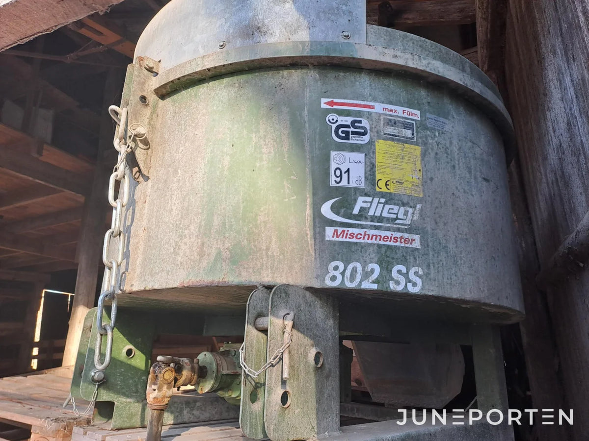Betongblandare Fliegl 802 SS