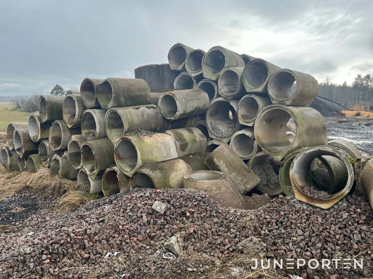 Betongrör med fot
