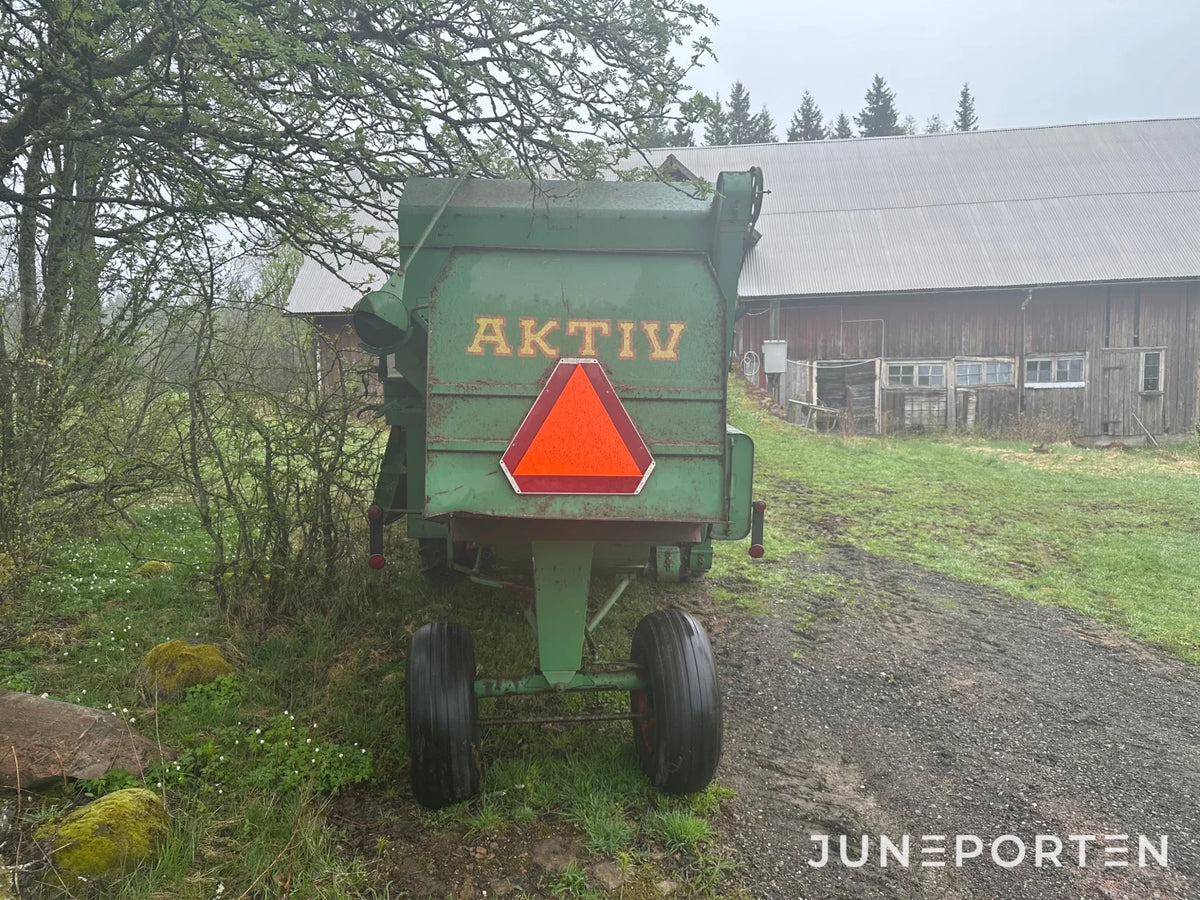 Skördetröska BM Aktiv M800