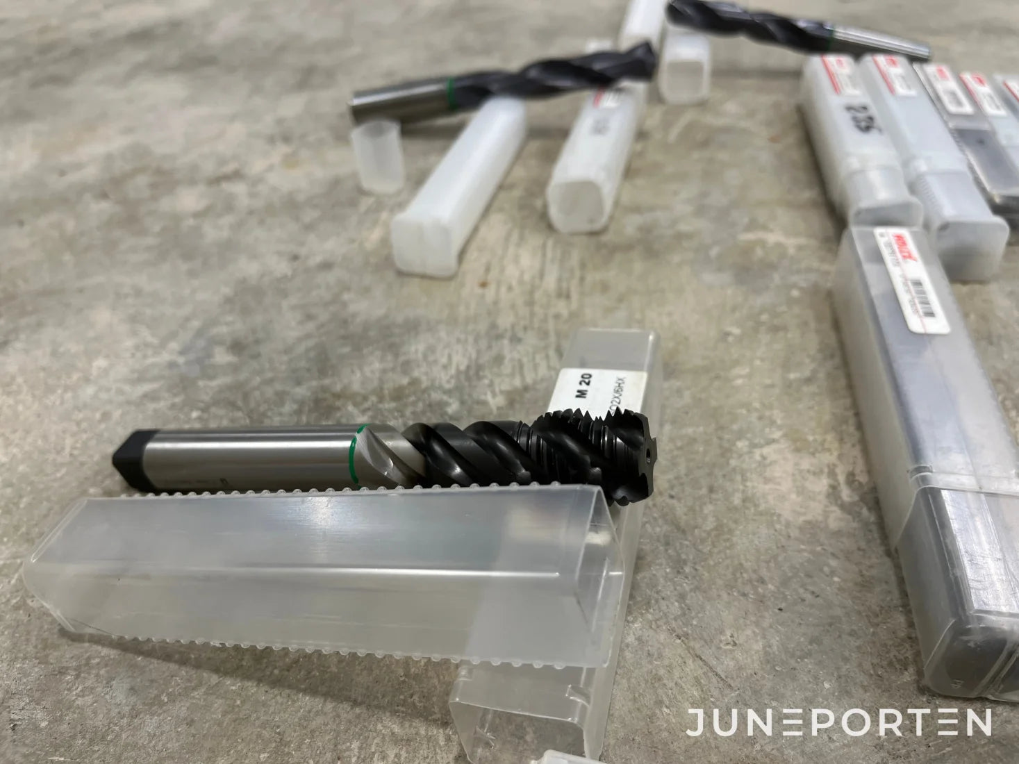 Borrar och gängtappar TiAlN CNC