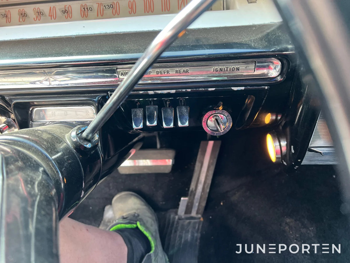 Buick Electra 225 Cab