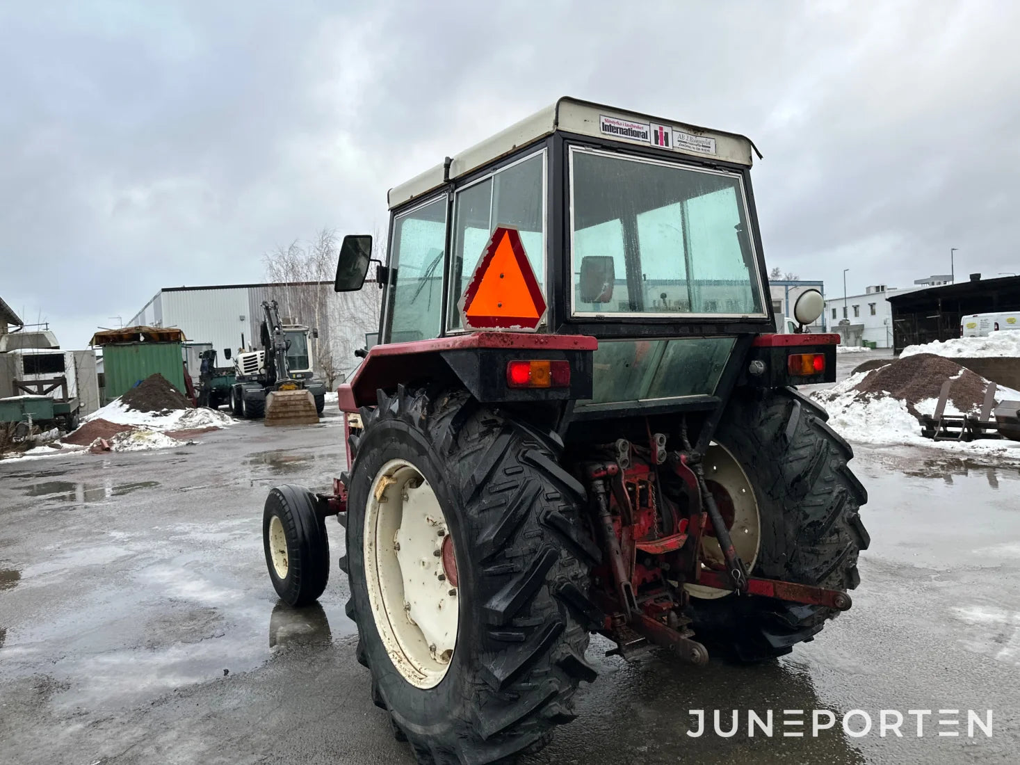 Case IH 844