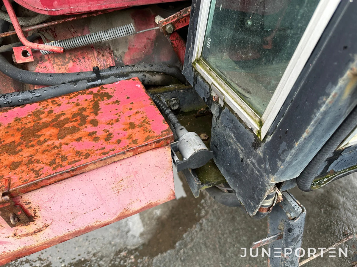 Case IH 844