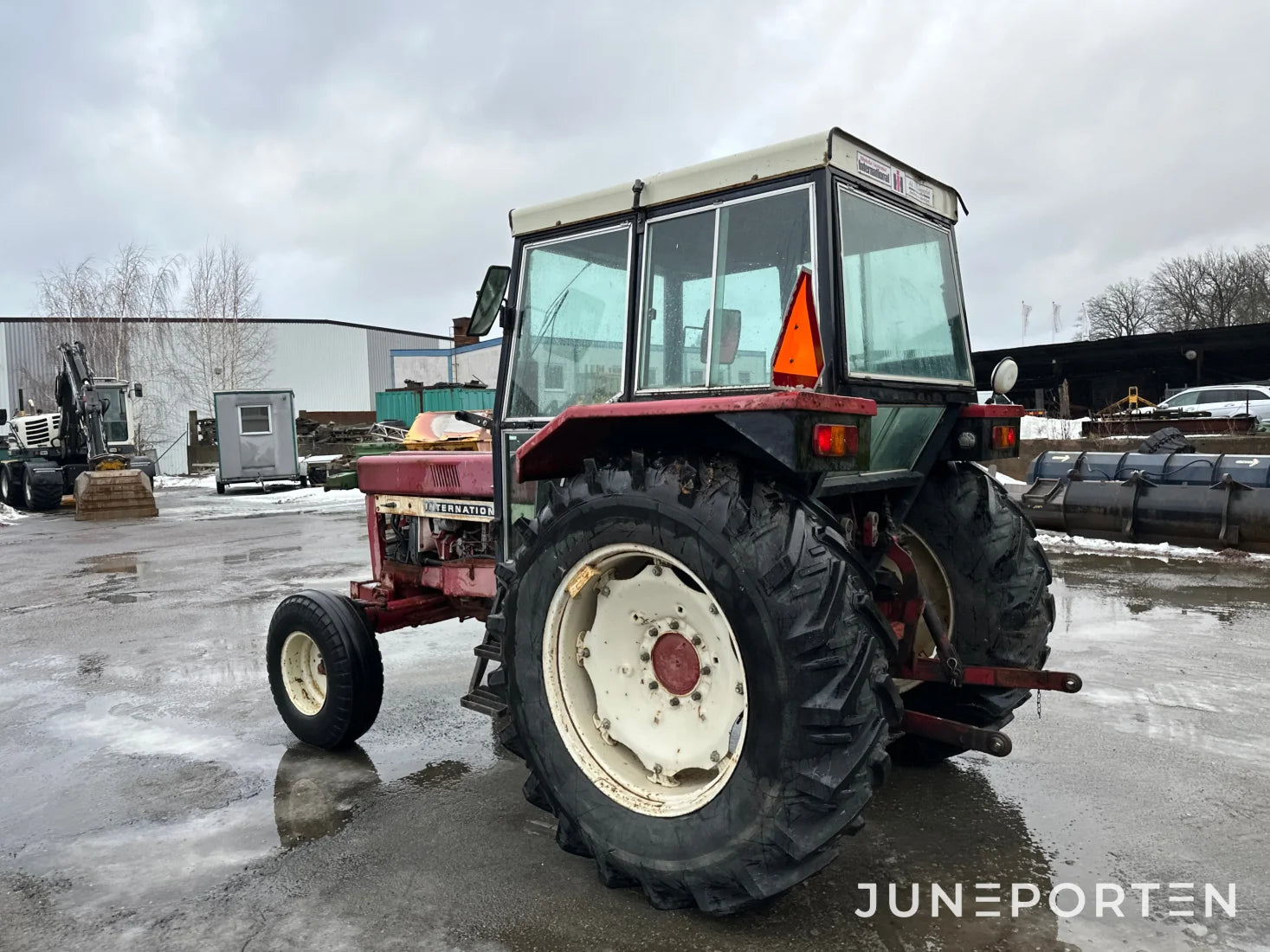 Case IH 844