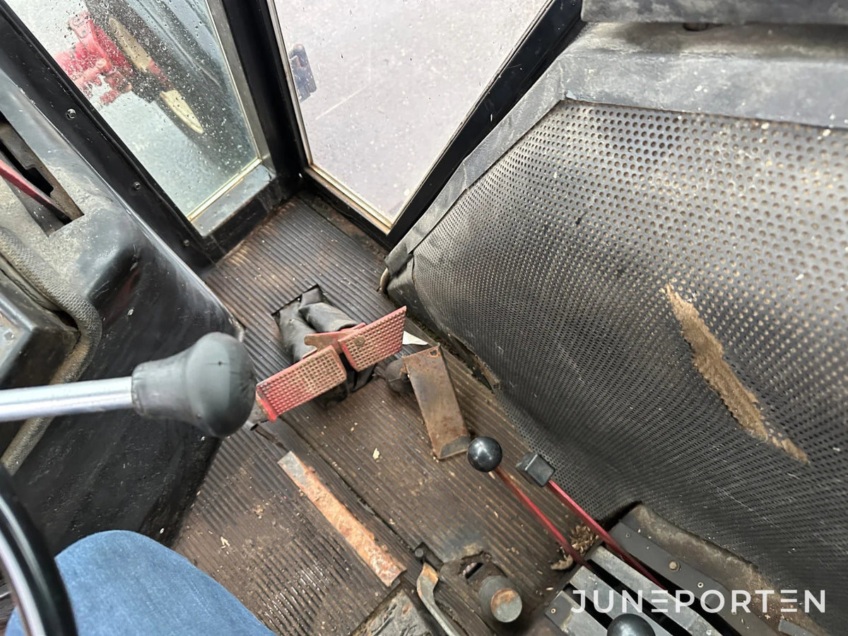 Case IH 844