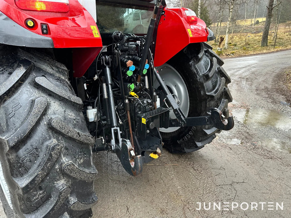 Case IH 85C med lastare