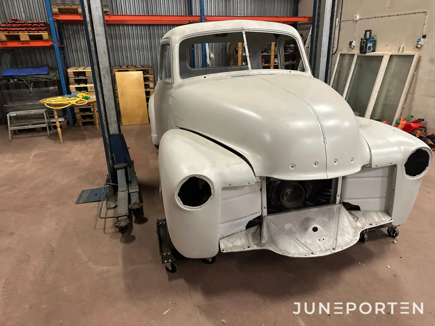 Chevrolet 3100 Five Windows