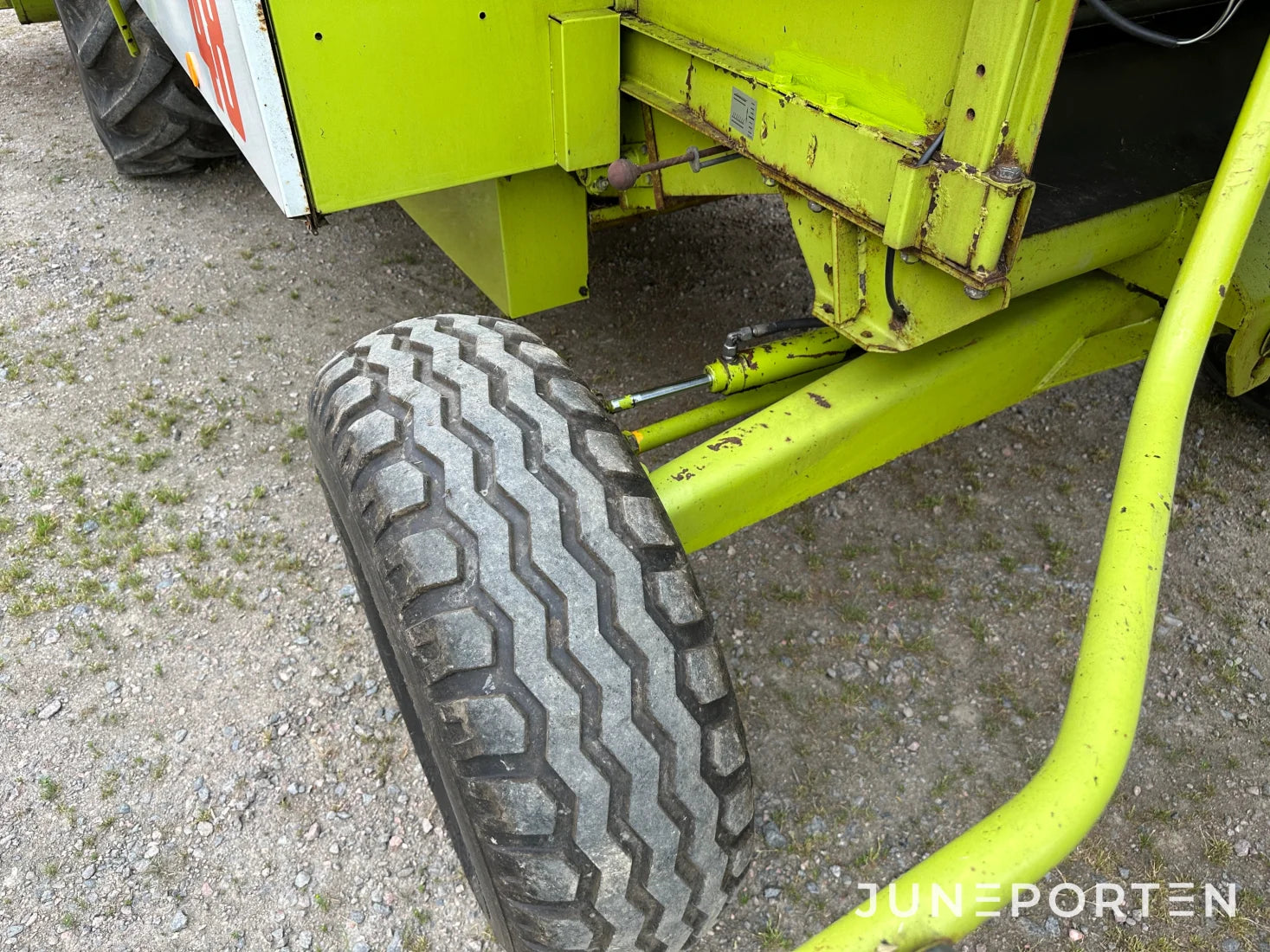 Skördetröska Claas Dominator 48