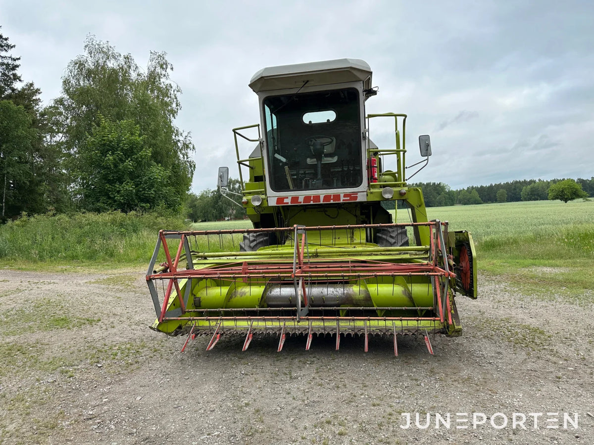 Skördetröska Claas Dominator 48