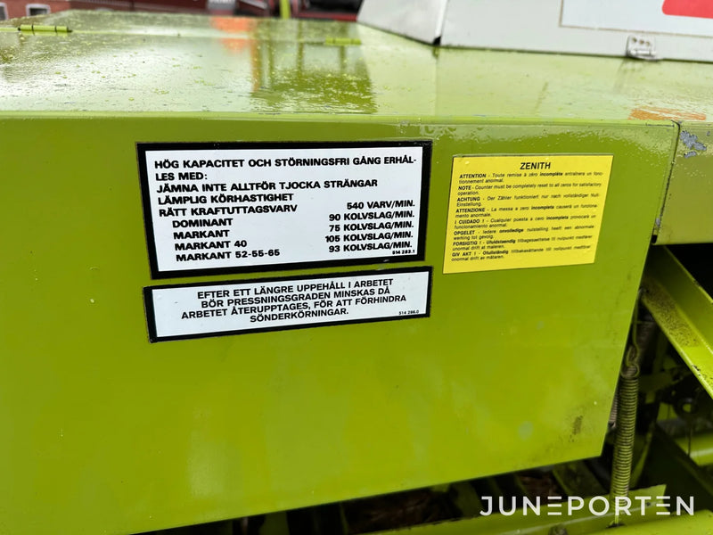 Småbalspress Claas Markant 51 med kastare