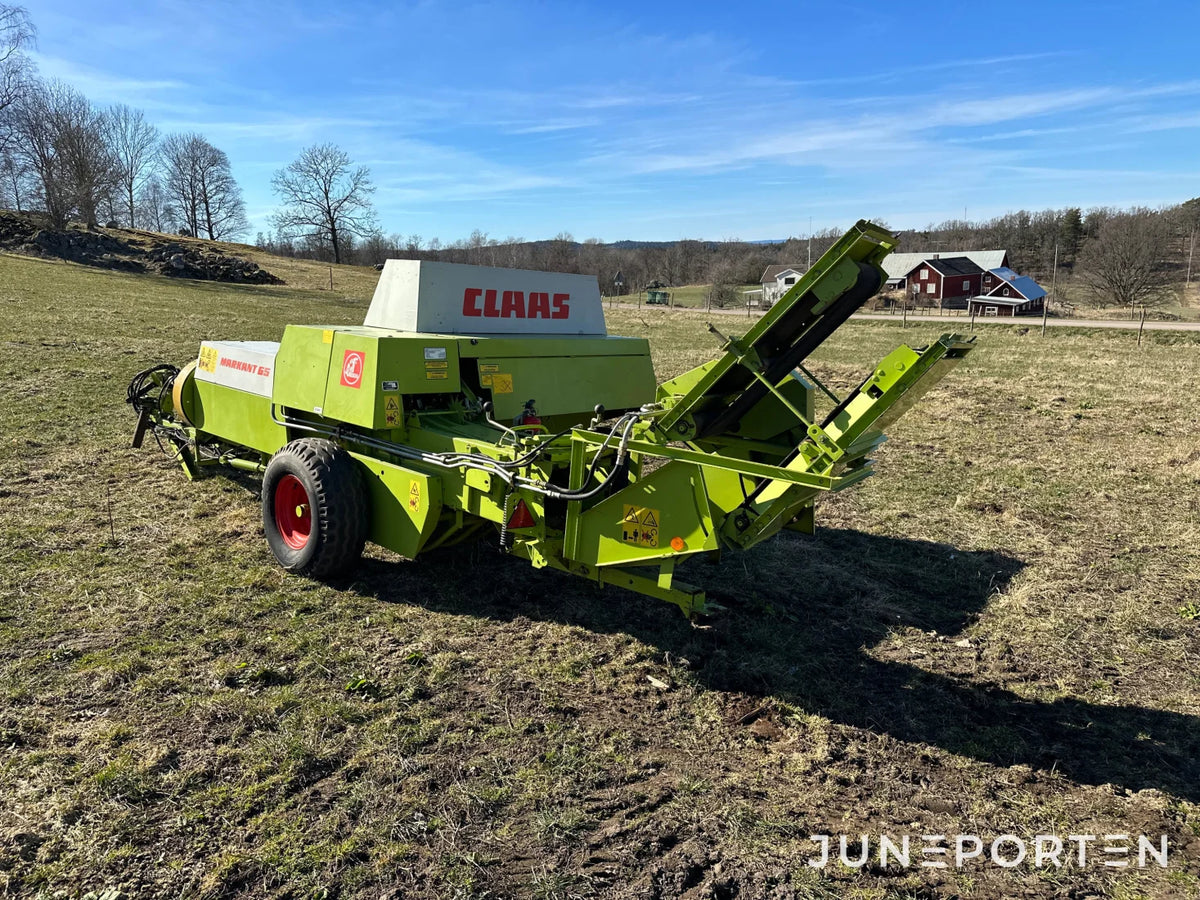 Claas Markant 65 småbalspress med kastare