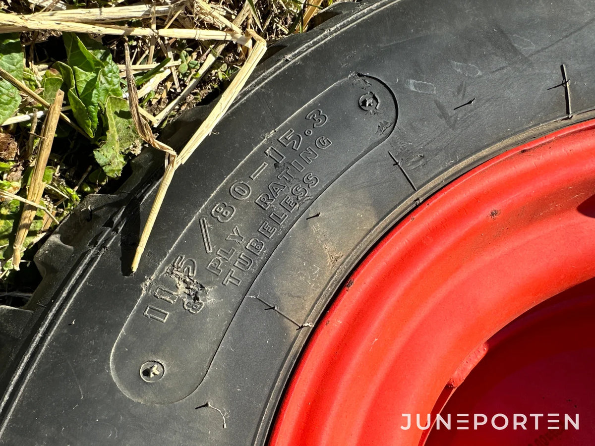 Claas Markant 65 småbalspress med kastare