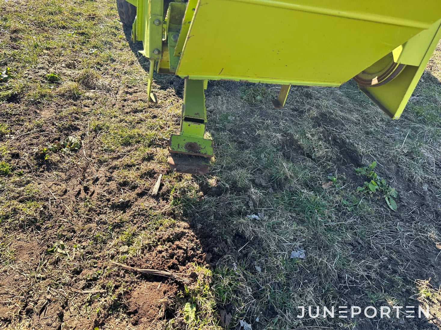 Claas Markant 65 småbalspress med kastare