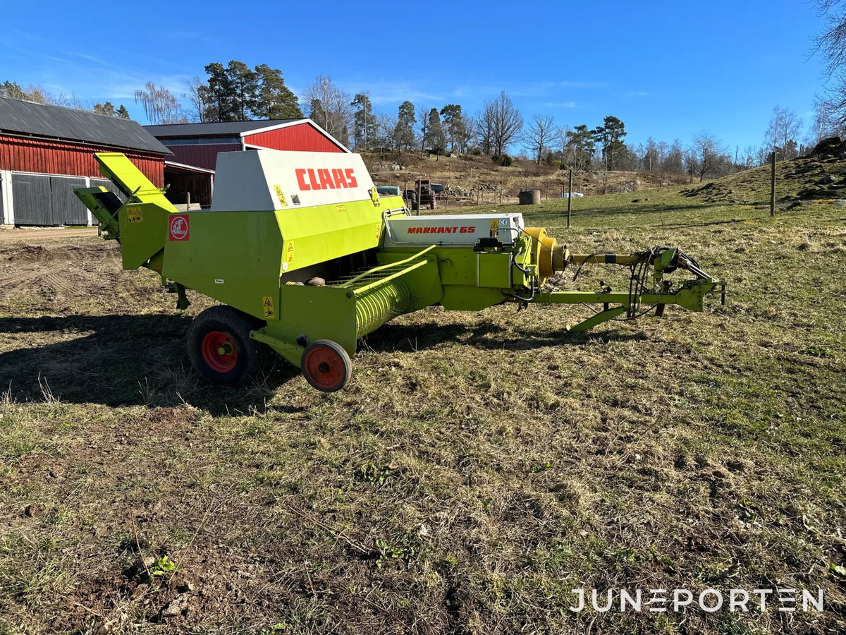 Claas Markant 65 småbalspress med kastare