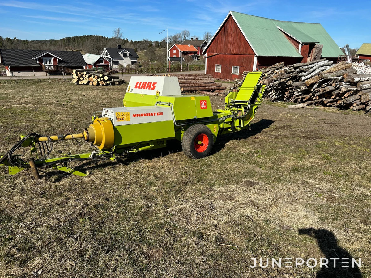 Claas Markant 65 småbalspress med kastare