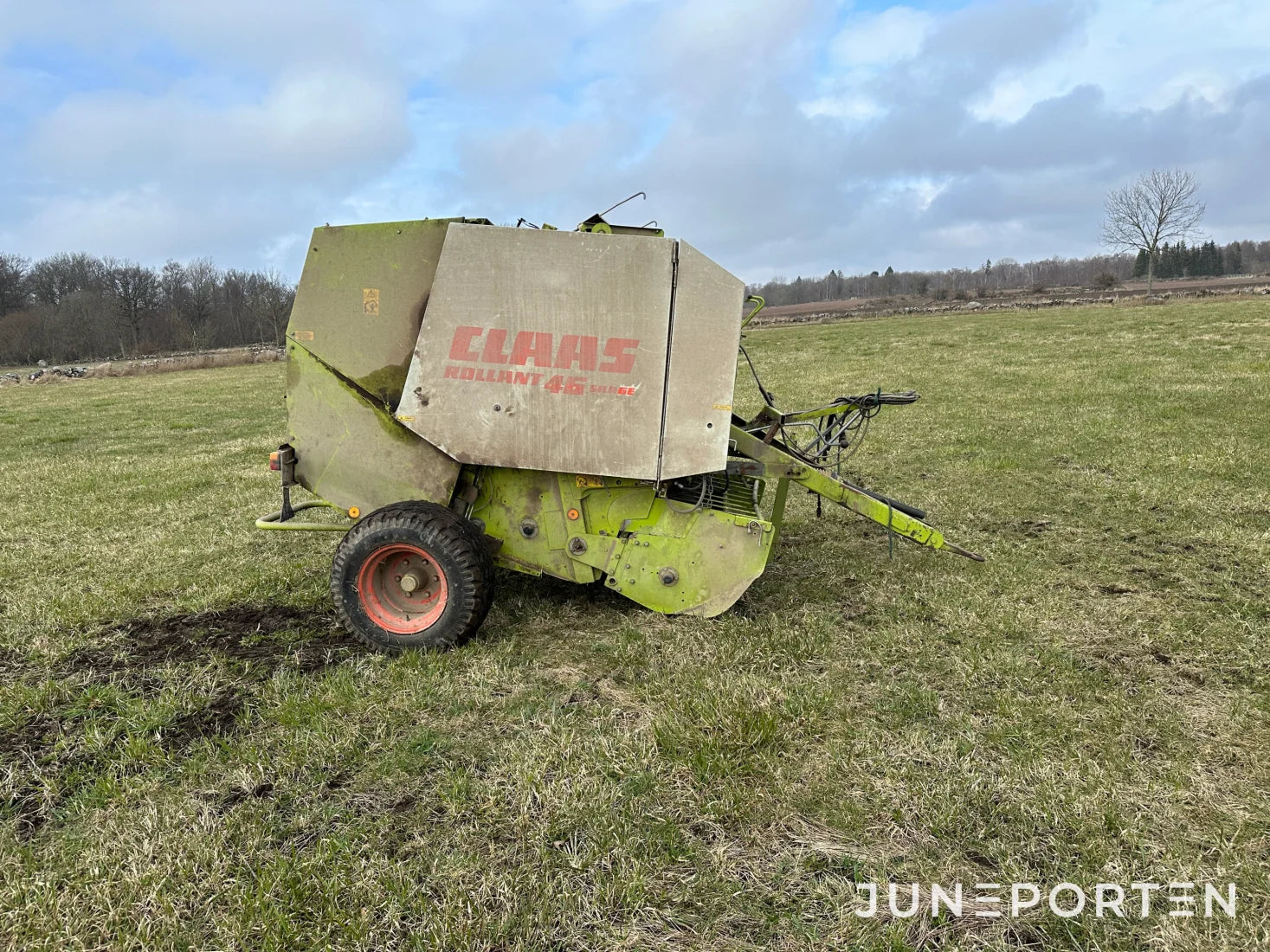 Rundbalspress Claas Rollant46