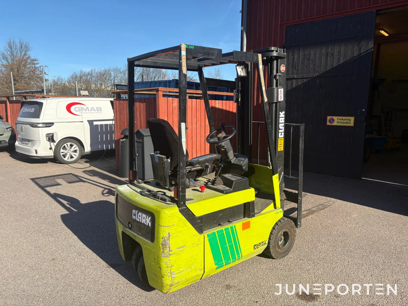 Truck Clark CTM 16S