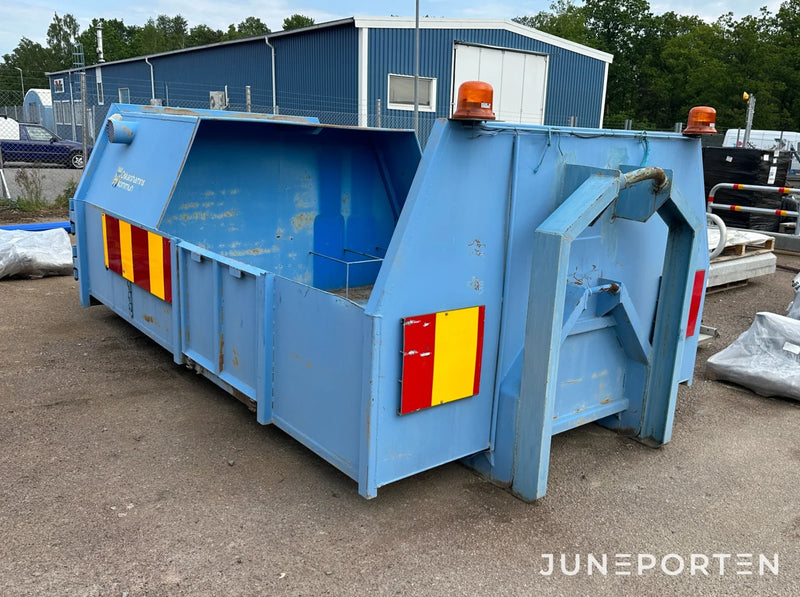 Förvaringscontainer med lastväxlarram