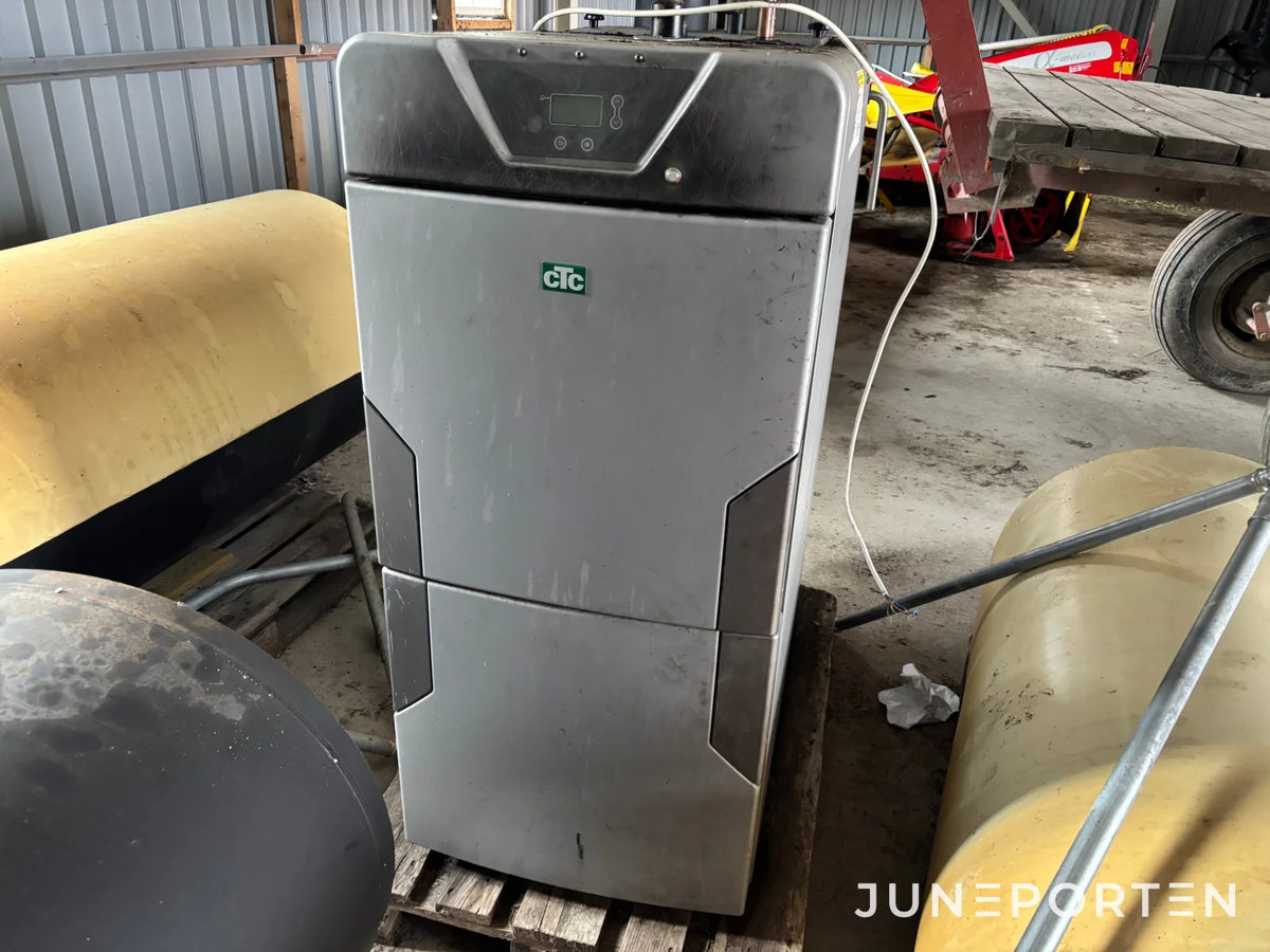 CTC V40 Vedpanna med komplett system