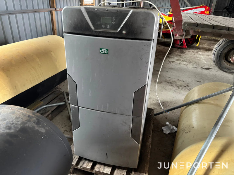CTC V40 Vedpanna med komplett system