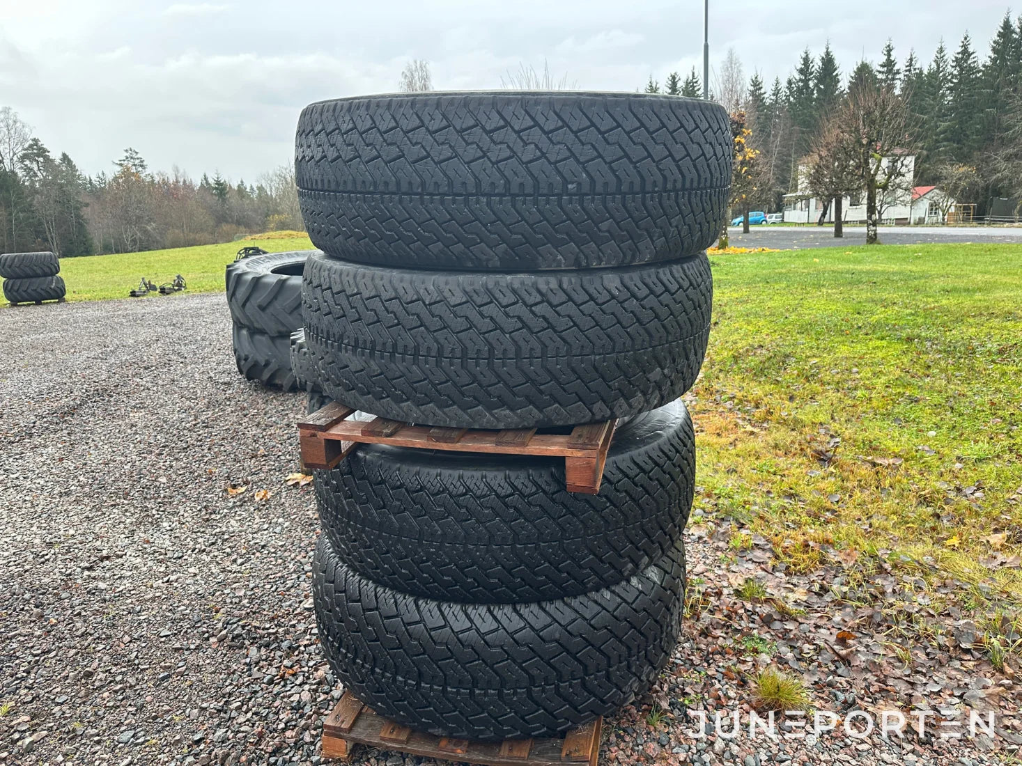 Däck 17,5 R 25