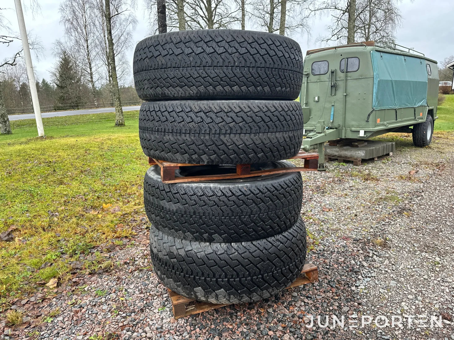 Däck 17,5 R 25