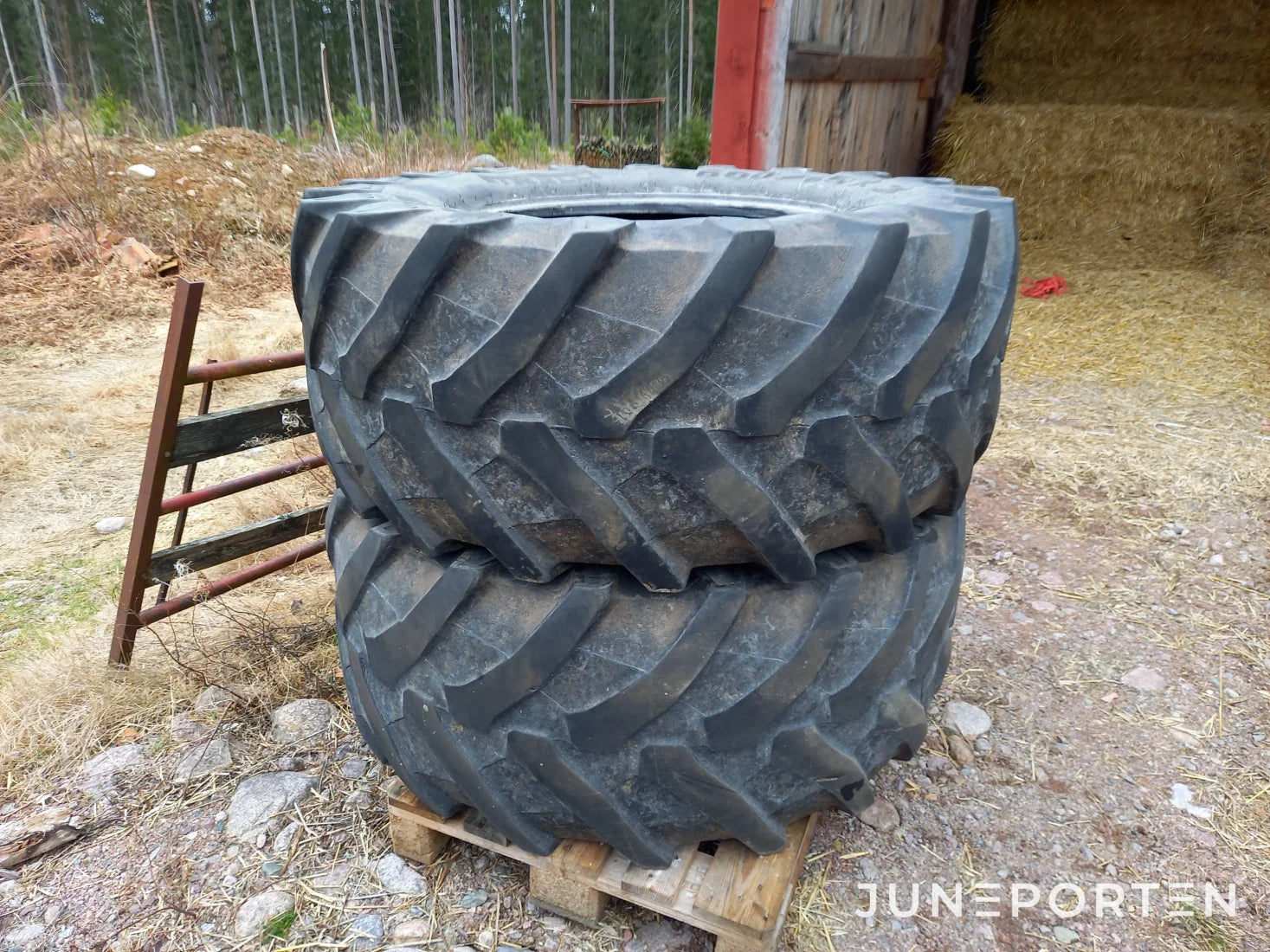 Däck 600/65 R 28