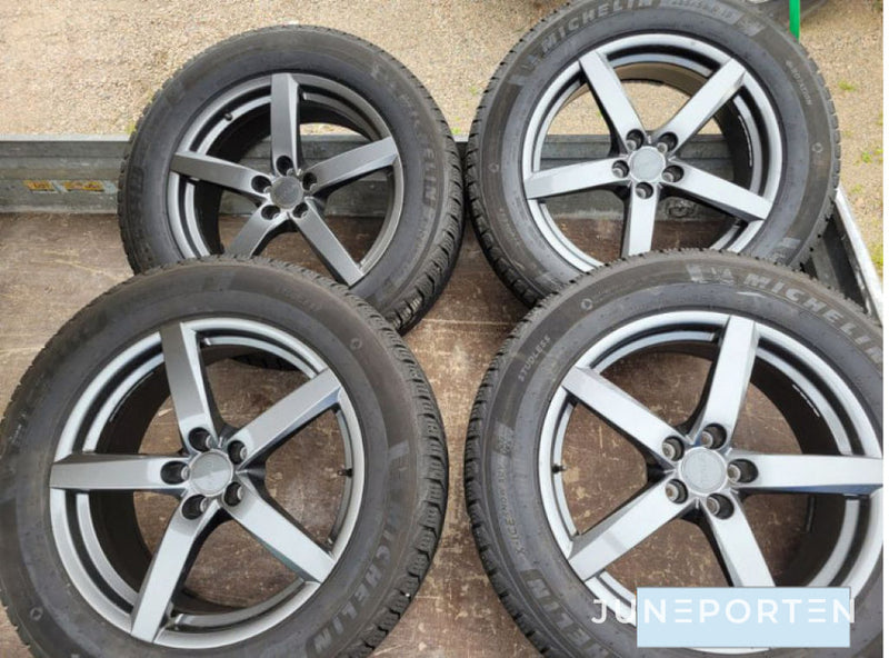 Däck och aluminiumfälgar för Audi E-tron