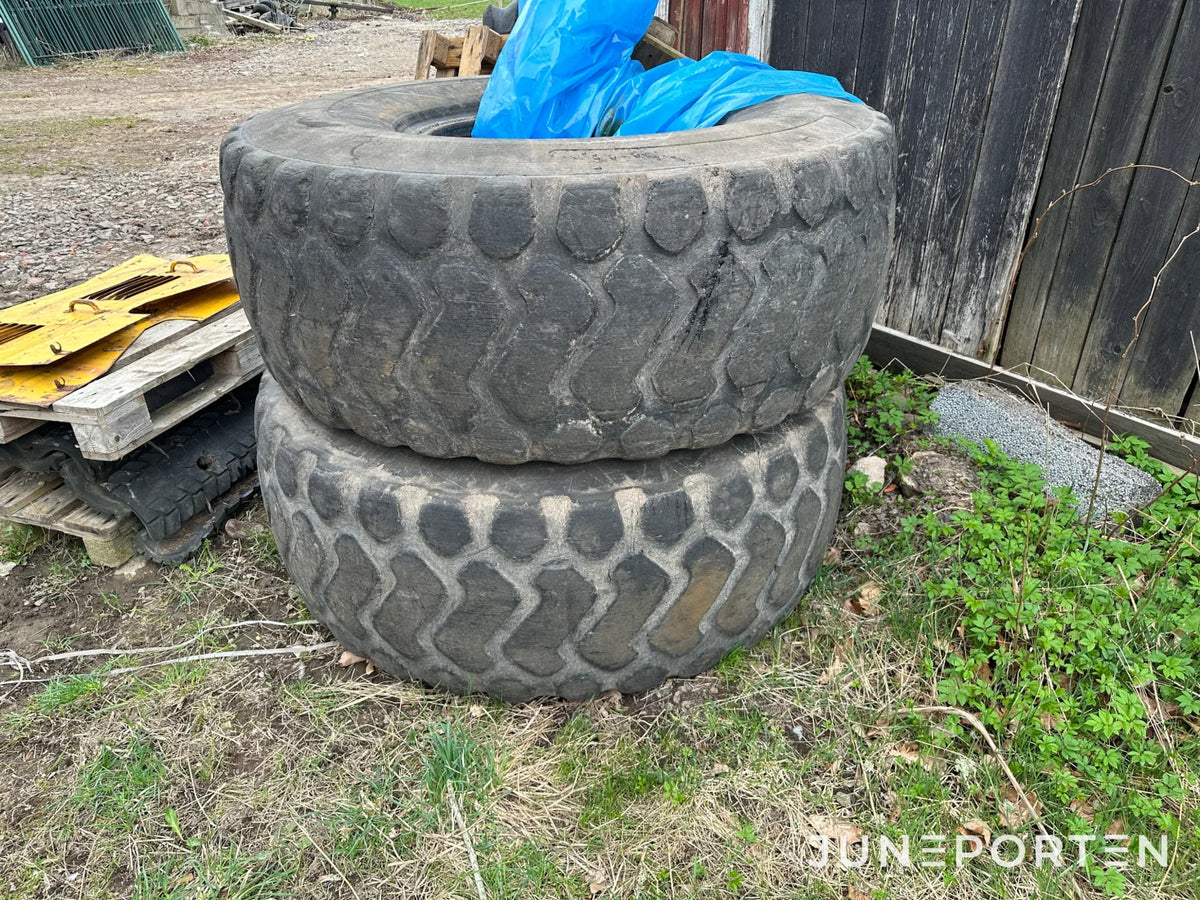 Däck Michelin 23,5 R 25