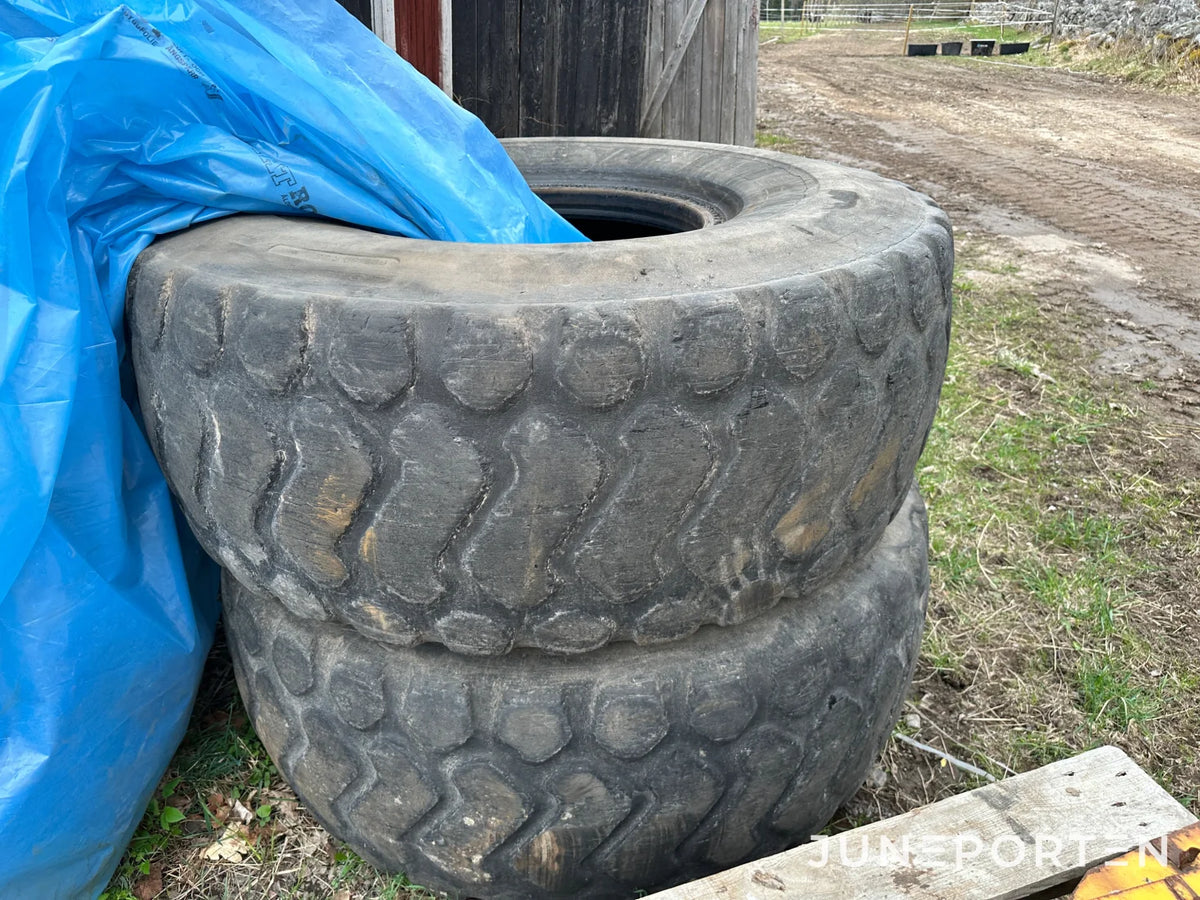 Däck Michelin 23,5 R 25