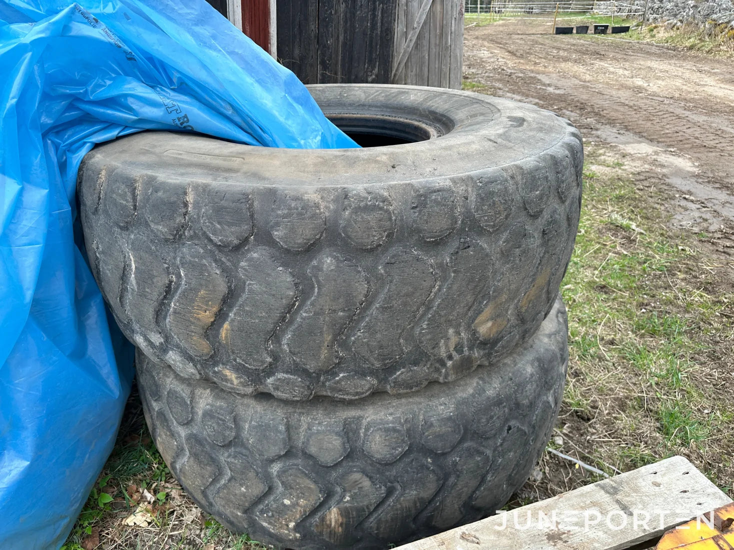 Däck Michelin 23,5 R 25