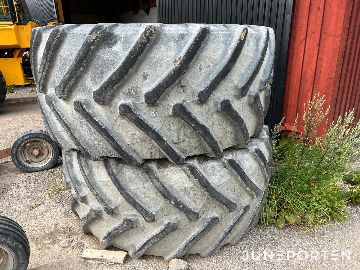 Däck Trelleborg 900 / 60 R 42