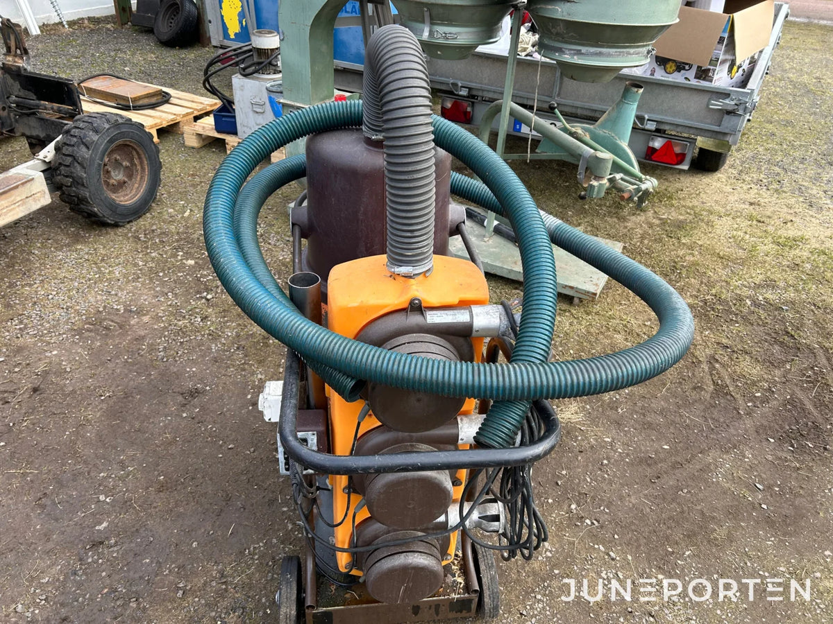Dammsugare för metallspån och oljor