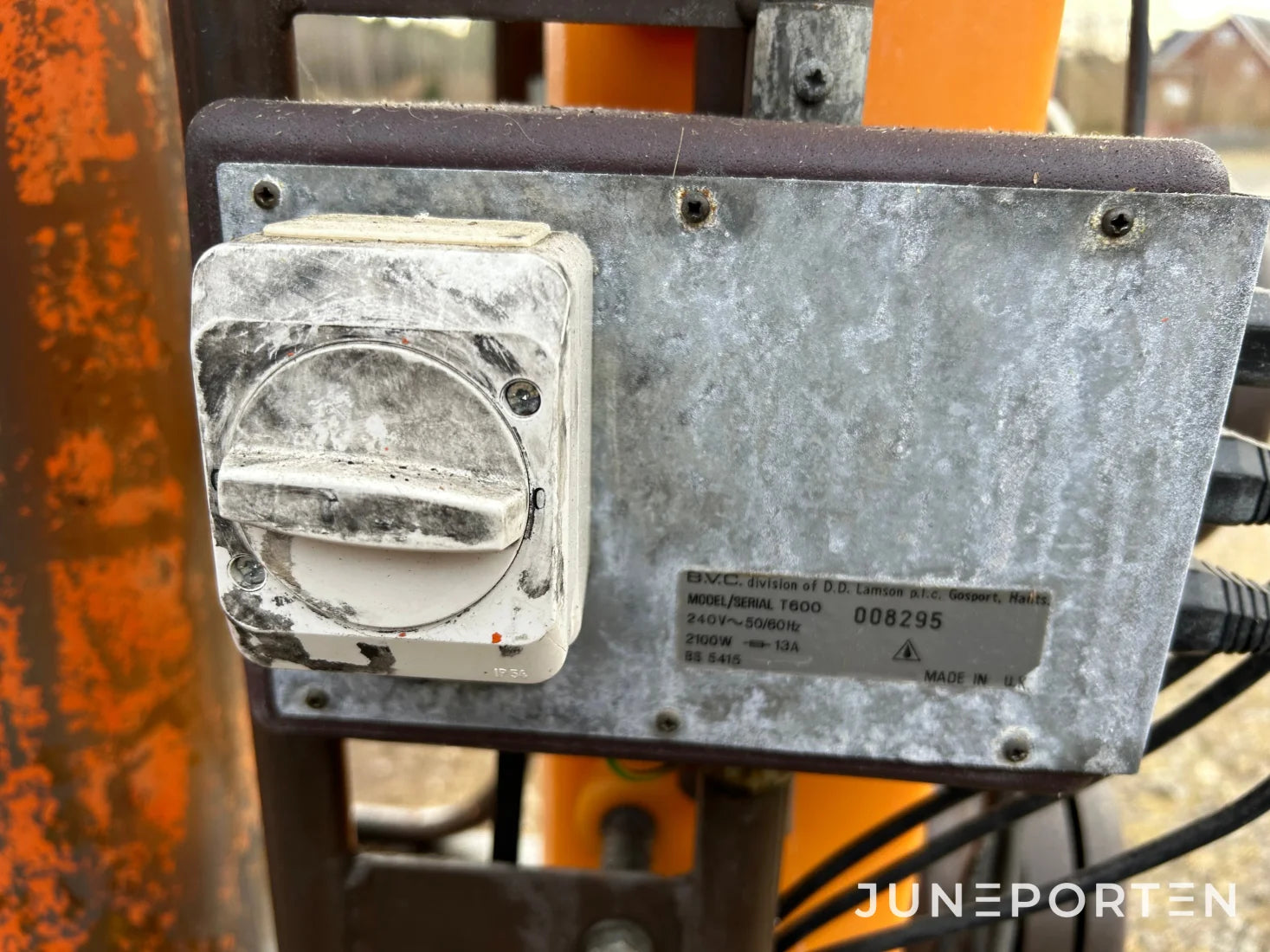 Dammsugare för metallspån och oljor