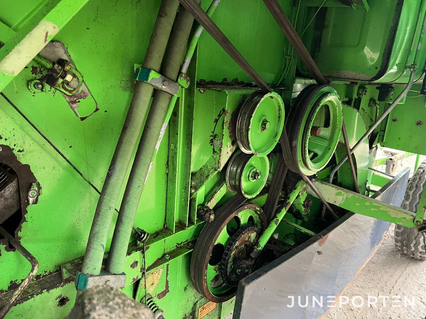 Skördetröska Deutz Fahr M35-80