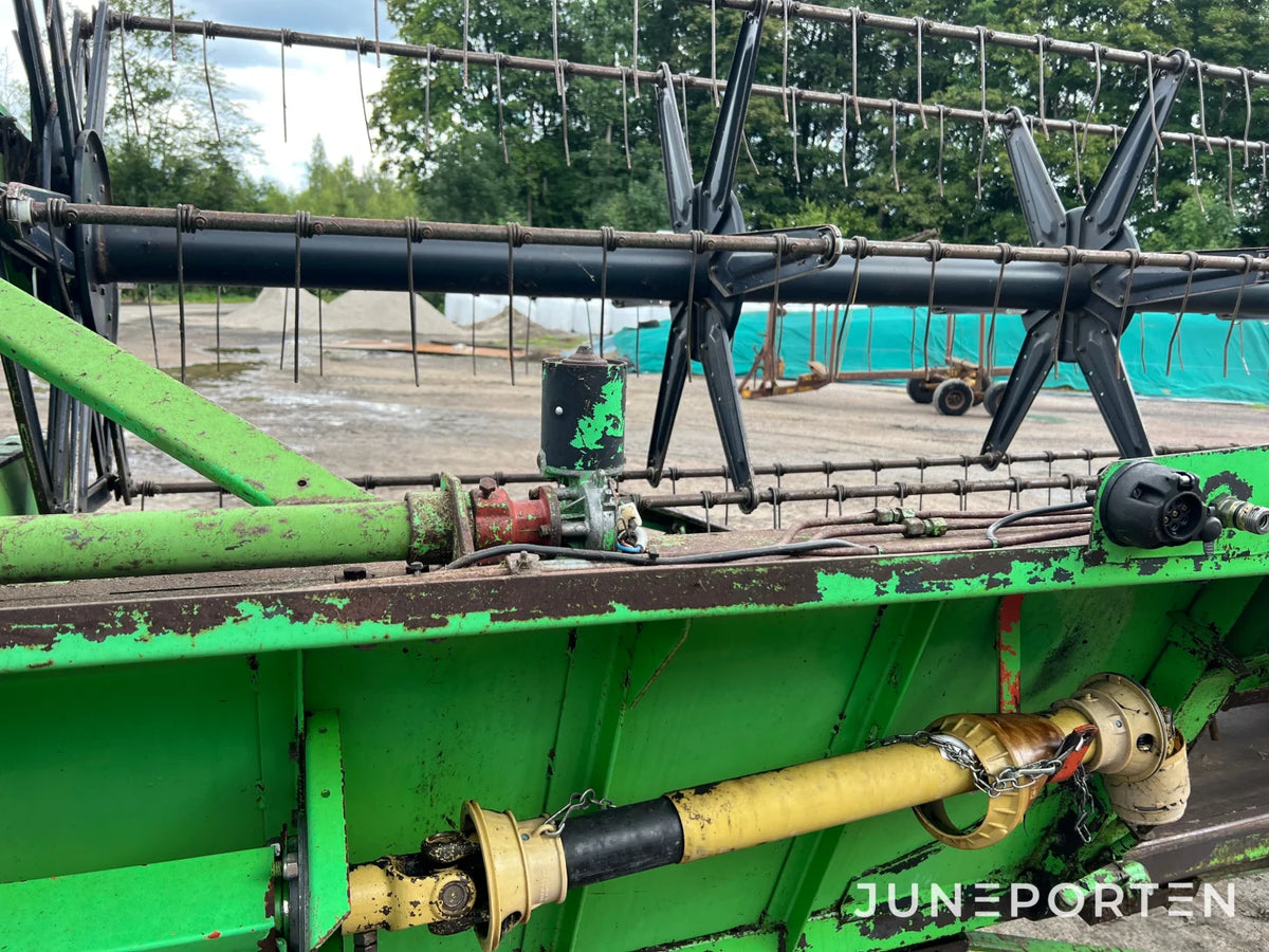 Skördetröska Deutz Fahr M35-80