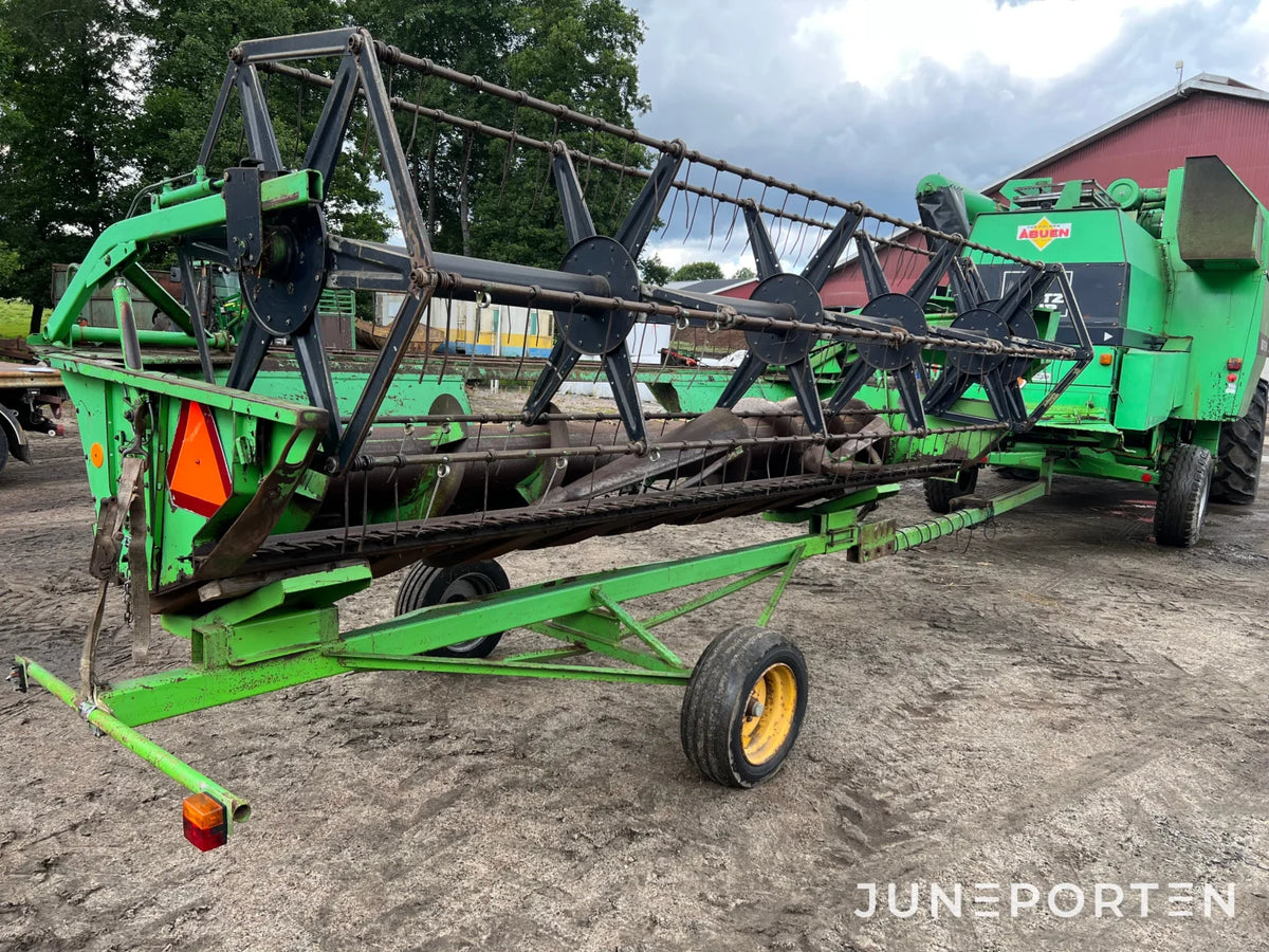 Skördetröska Deutz Fahr M35-80