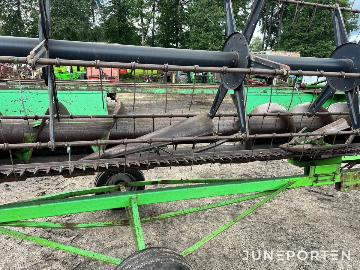 Skördetröska Deutz Fahr M35-80
