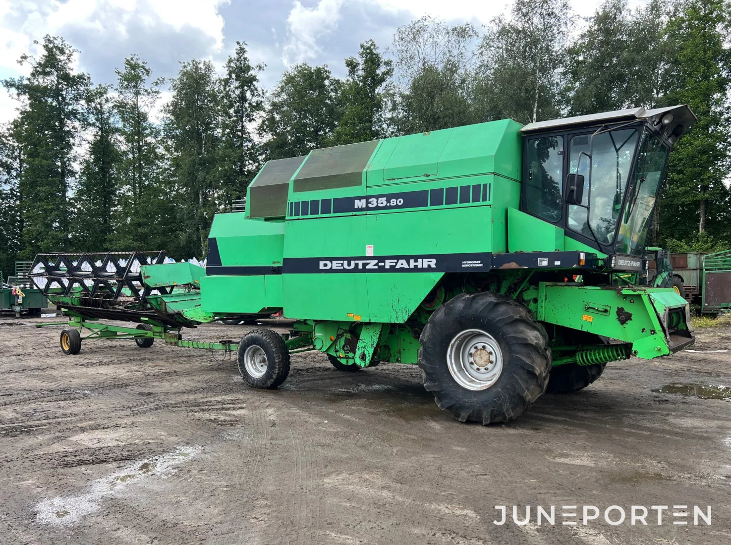 Skördetröska Deutz Fahr M35-80