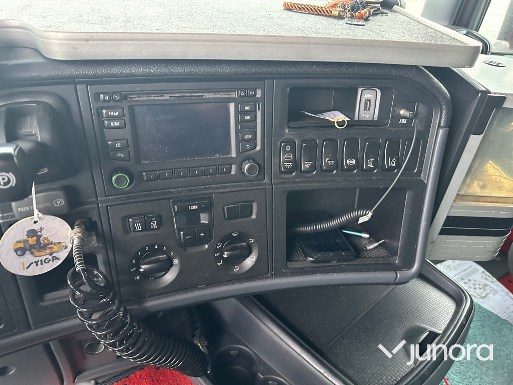Dragbil Scania R 410