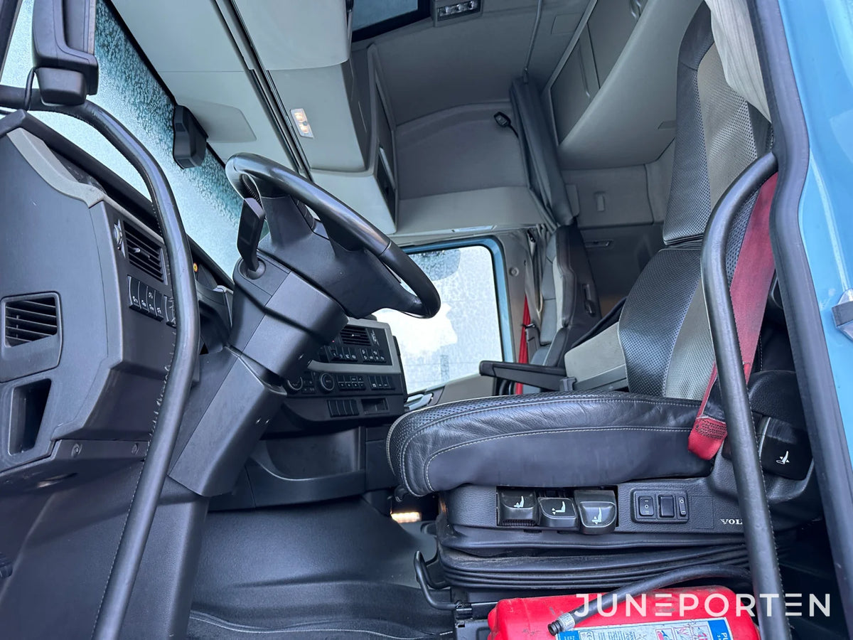 Dragbil Volvo FH 42T