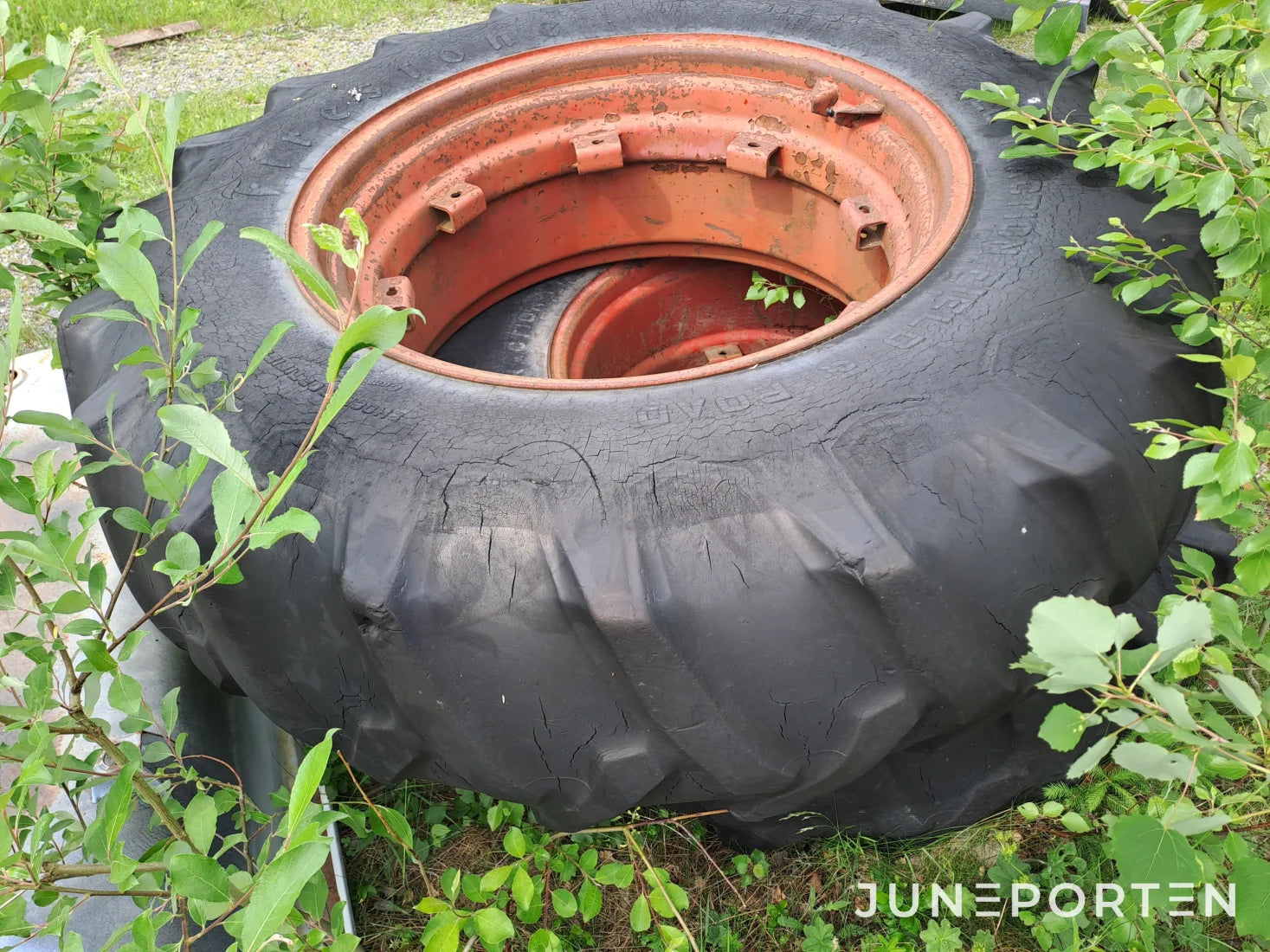 Dubbelmontage med däck Firestone 18-4-34
