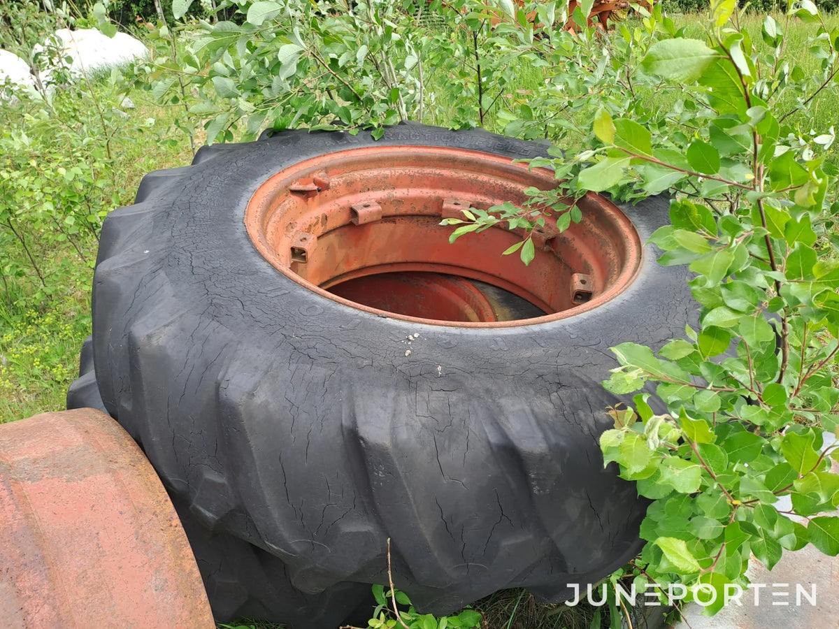 Dubbelmontage med däck Firestone 18-4-34