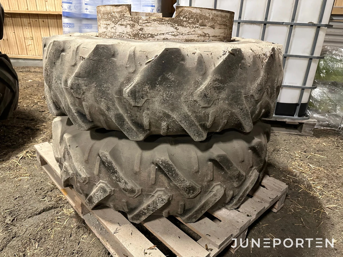 Dubbelmontage 18.5/15 34 & 12.4 R 24