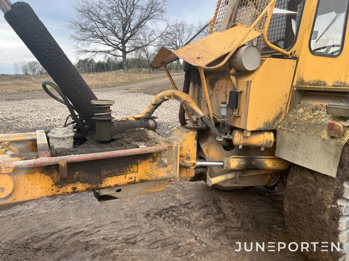 Dumper Volvo 861 6x6