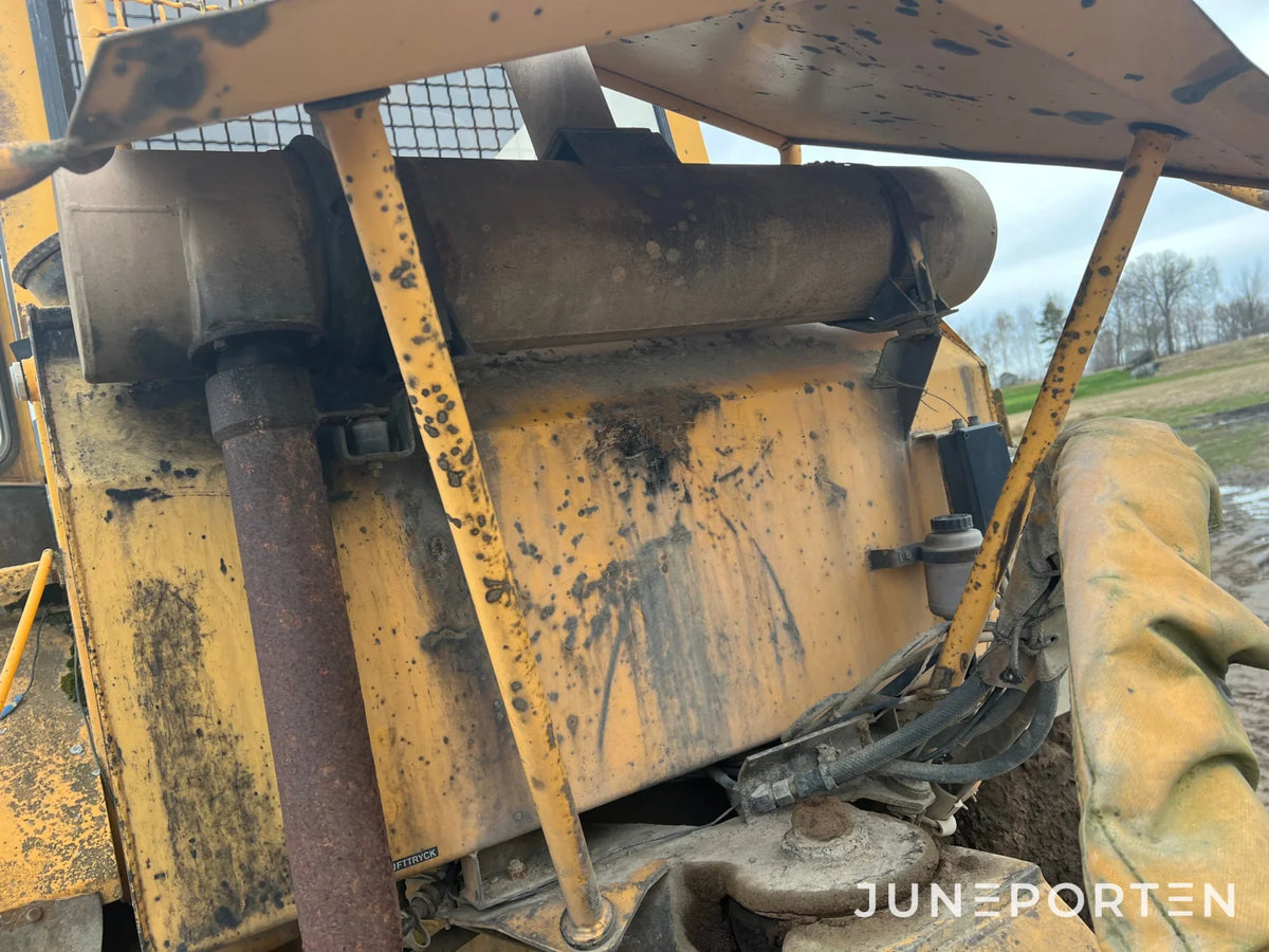 Dumper Volvo 861 6x6