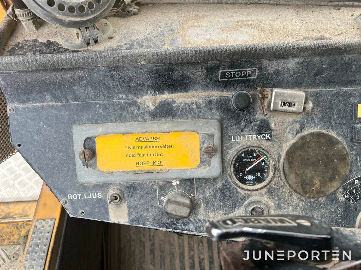 Dumper Volvo 861 6x6